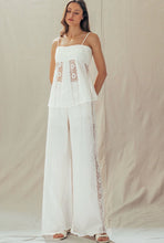 Load image into Gallery viewer, White Cotton Eyelet Set