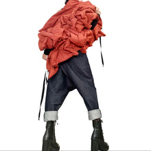 Load image into Gallery viewer, Runway Twisted Puff Vest