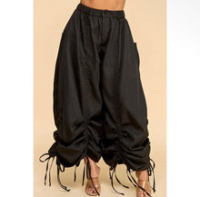 Load image into Gallery viewer, Black Ruched Drawstring Wide Leg Pants