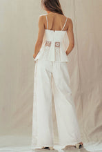 Load image into Gallery viewer, White Cotton Eyelet Set