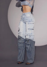 Load image into Gallery viewer, Cargo Street Jeans
