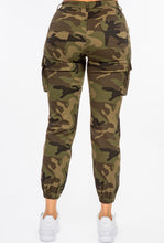 Load image into Gallery viewer, Green Camo Cargo Drawstring Joggers (PLUS)
