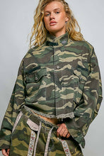Load image into Gallery viewer, Oversized Semi-Cropped Camouflage Pattern Jacket
