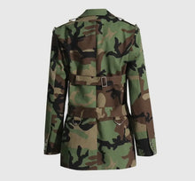 Load image into Gallery viewer, Camouflage Belted Military Blazer
