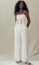 Load image into Gallery viewer, White Cotton Eyelet Set
