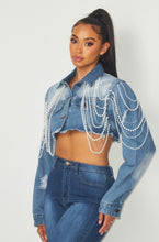 Load image into Gallery viewer, Dripping Pearl Denim Crop Jacket
