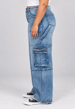 Load image into Gallery viewer, Blue Overdyed/Bleached Cargo Wide Leg Jeans (PLUS)
