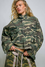 Load image into Gallery viewer, Oversized Semi-Cropped Camouflage Pattern Jacket

