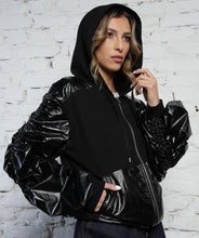Load image into Gallery viewer, Black Ruched Sleeve Sporty Jacket
