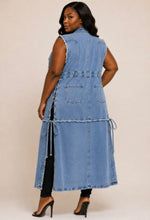 Load image into Gallery viewer, Distressed Side Lace Up Maxi Vest (PLUS)
