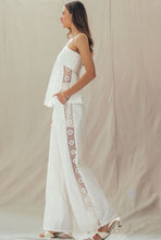 Load image into Gallery viewer, White Cotton Eyelet Set
