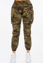 Load image into Gallery viewer, Camo Cargo Drawstring Joggers (PLUS)
