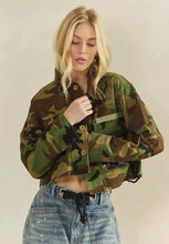 Load image into Gallery viewer, Camouflage Sequin Embellishment Jacket
