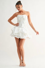 Load image into Gallery viewer, White Sweetheart Bloom Mini Dress
