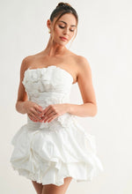 Load image into Gallery viewer, White Sweetheart Bloom Mini Dress
