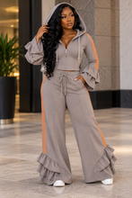 Load image into Gallery viewer, Ruffled Hem Wide Pants
