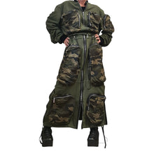 Load image into Gallery viewer, Extravagant Camouflage Jacket

