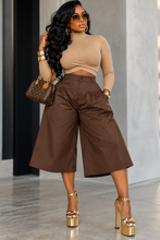 Load image into Gallery viewer, ARCHITECTURAL SWING CROPPED PANTS
