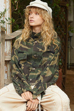 Load image into Gallery viewer, Oversized Semi-Cropped Camouflage Pattern Jacket
