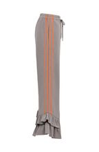 Load image into Gallery viewer, Ruffled Hem Wide Pants
