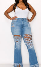 Load image into Gallery viewer, “CHAY” Medium Blue Jeans (PLUS)
